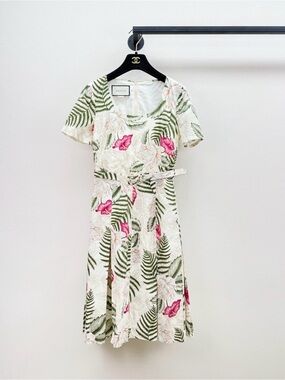 🚩steal Gucci Cream Floral & Fern Print Midi Dress with Pink Accents